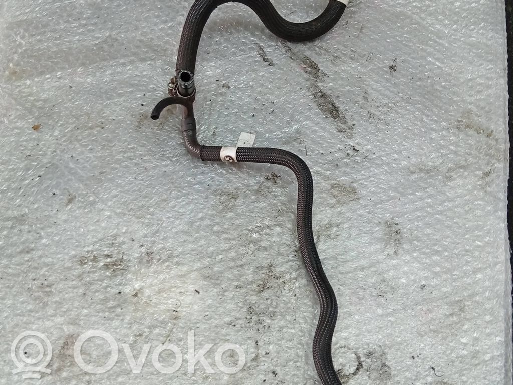 Polttoaineputken letku   781078601