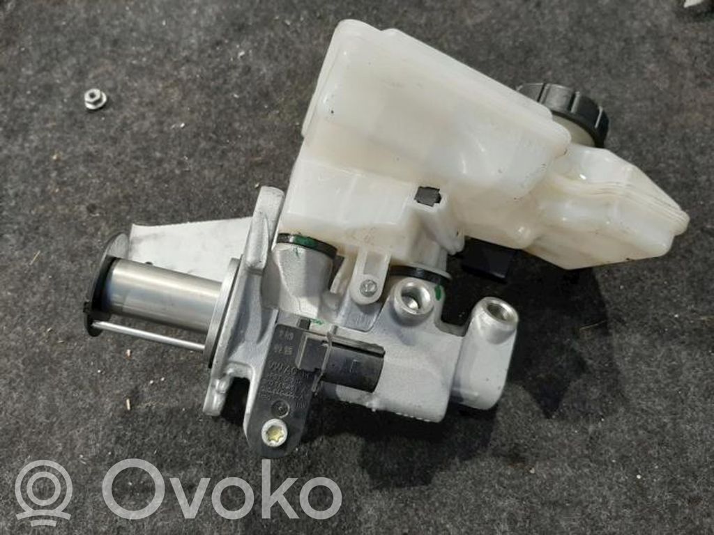 Volkswagen Tiguan Master brake cylinder 