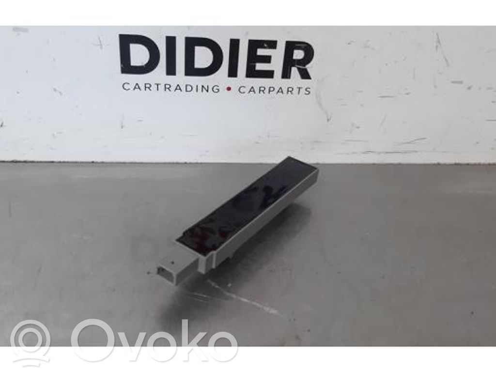 Keyless system antenna   5K0962132B