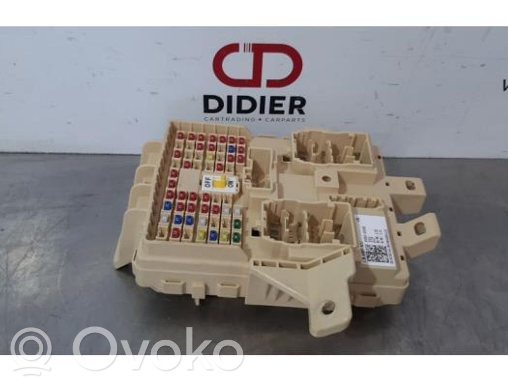 KIA Stinger Juego de caja de fusibles 