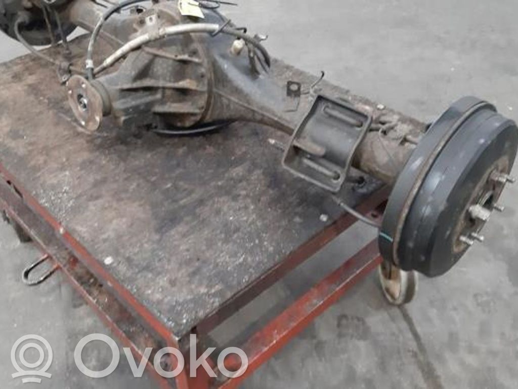 Mitsubishi L200 Eje trasero con reductor 