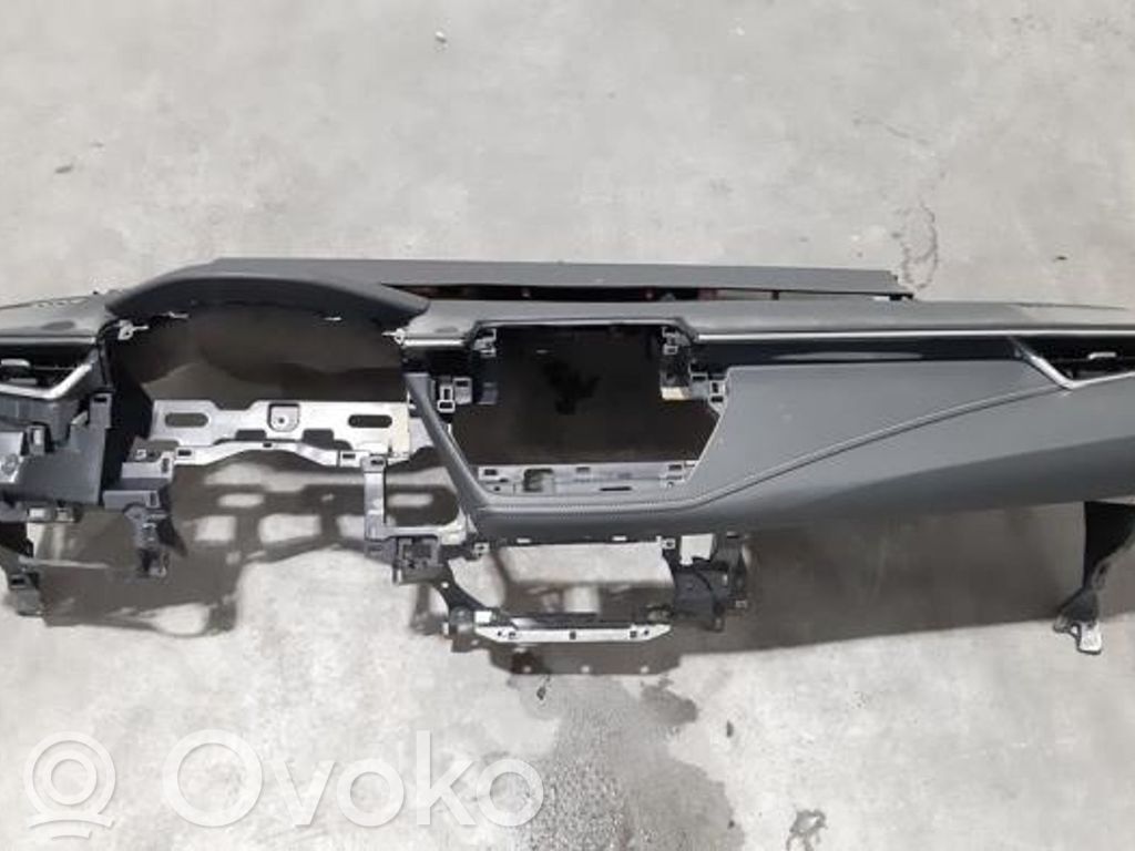 Toyota Corolla E210 E21 Panel de instrumentos 