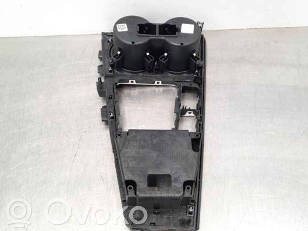 Audi A4 S4 B9 8W Center console 