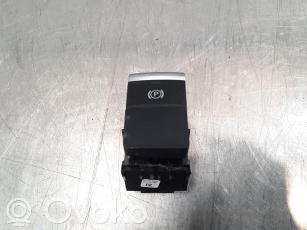 Audi A4 S4 B9 8W Przycisk / Włącznik hamulca ręcznego 