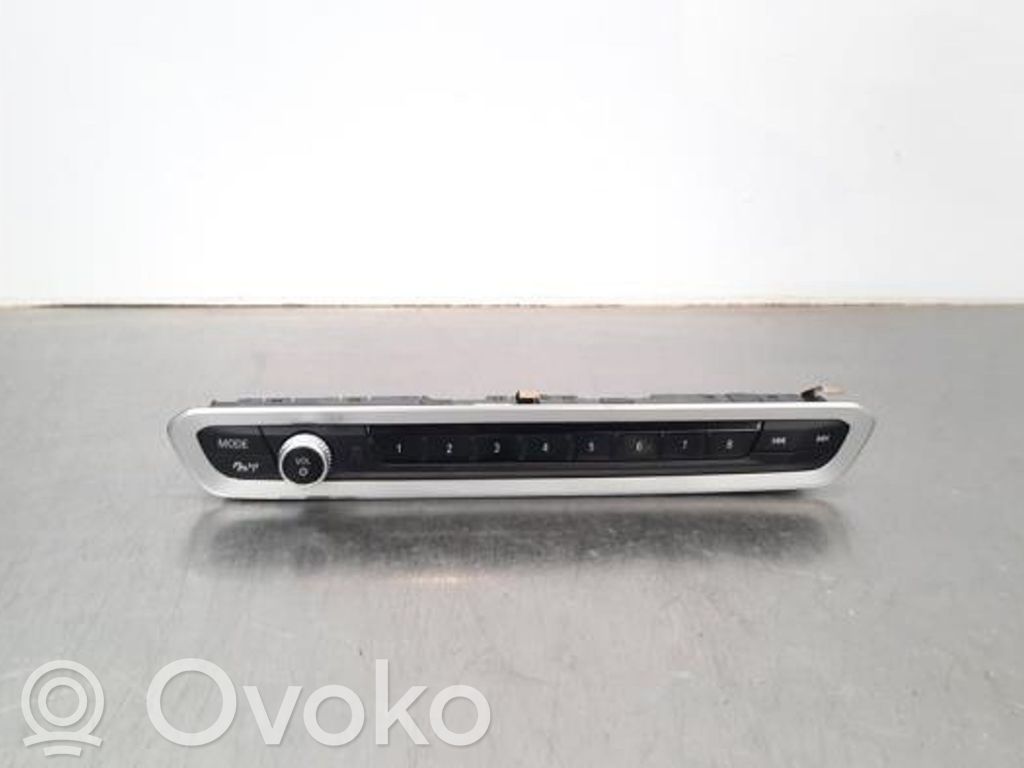 BMW X5 G05 Head unit multimedia control 