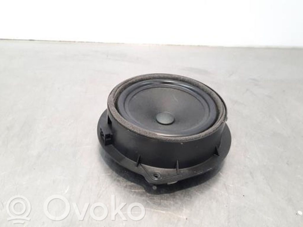 Altavoz de la puerta delantera   83A035411