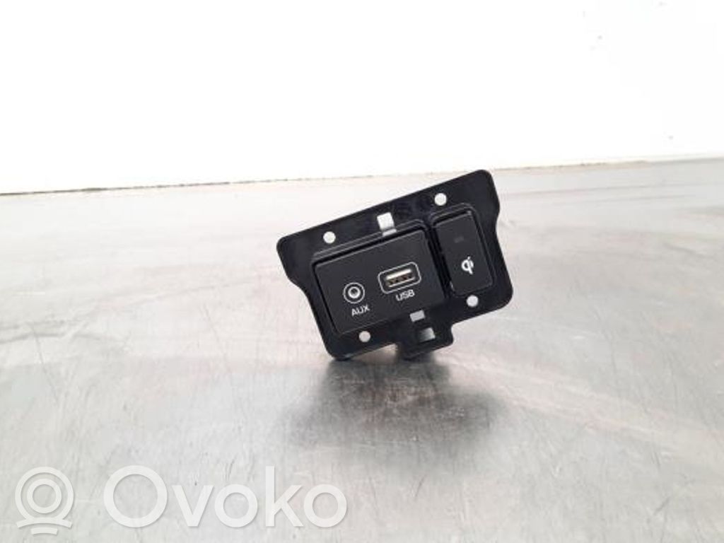 Hyundai Kona I Enchufe conector USB 