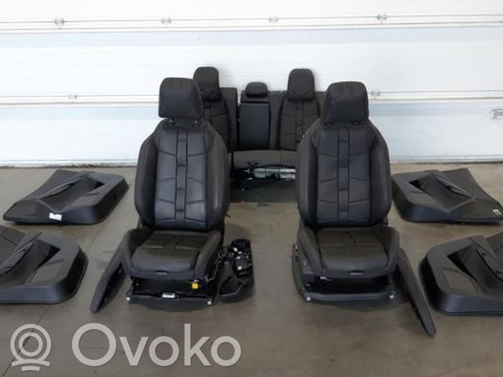 Interior set