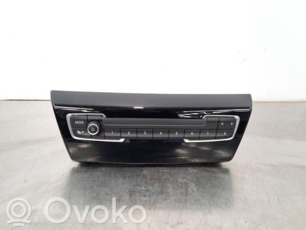 BMW 2 F46 Panel radia 