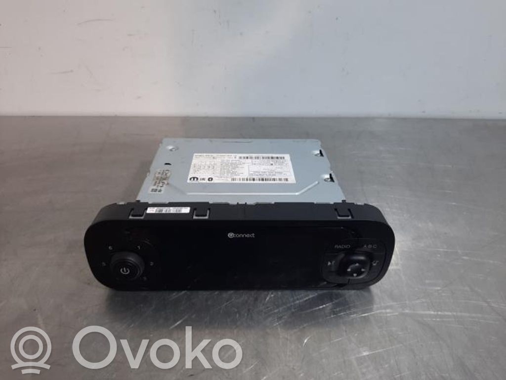 Fiat Panda III Radio / CD/DVD atskaņotājs / navigācija