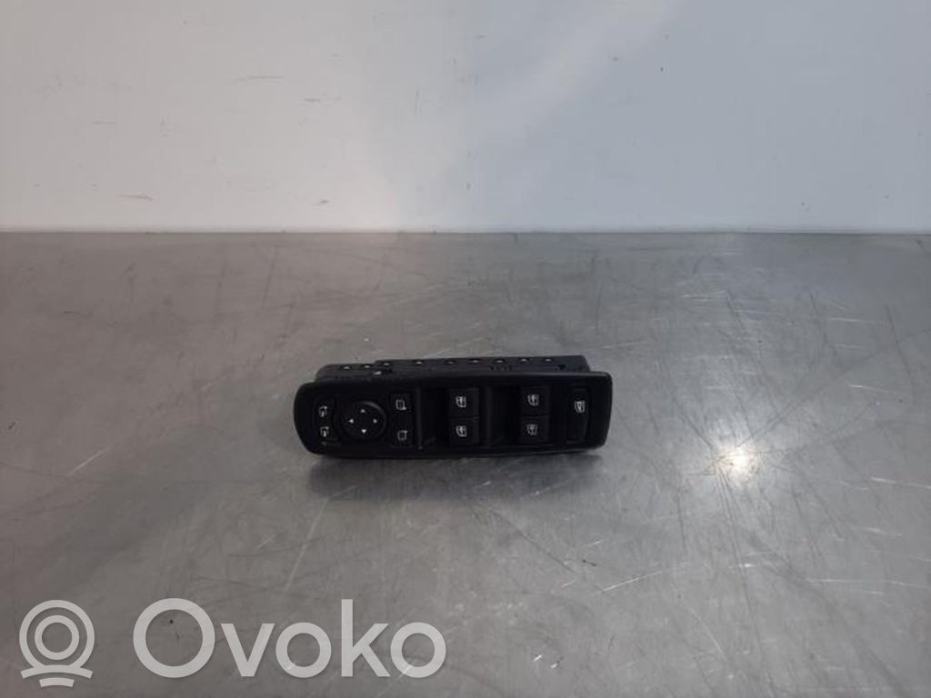Comutator comandă geamuri electrice   809610006R