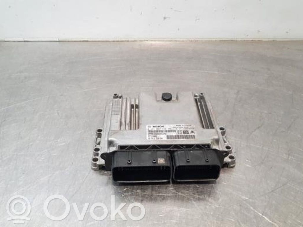 Peugeot 208 II Engine control unit/module 