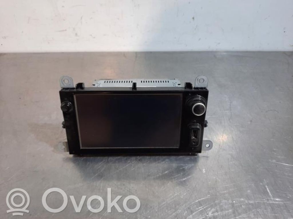 Renault Clio IV Unitate principală radio/CD/DVD/GPS 
