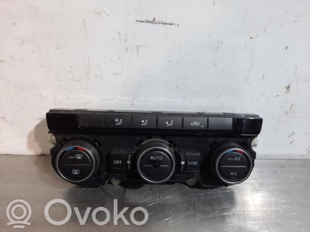 Volkswagen Tiguan Climate control unit 