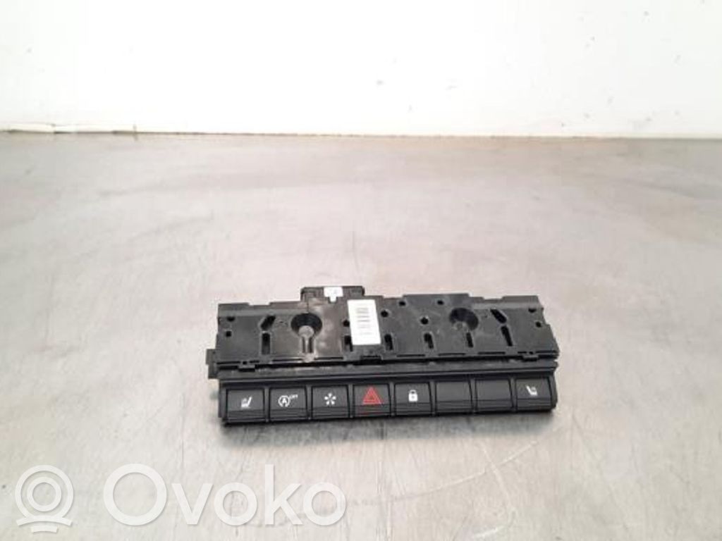 Renault Clio V Przycisk świateł awaryjnych 