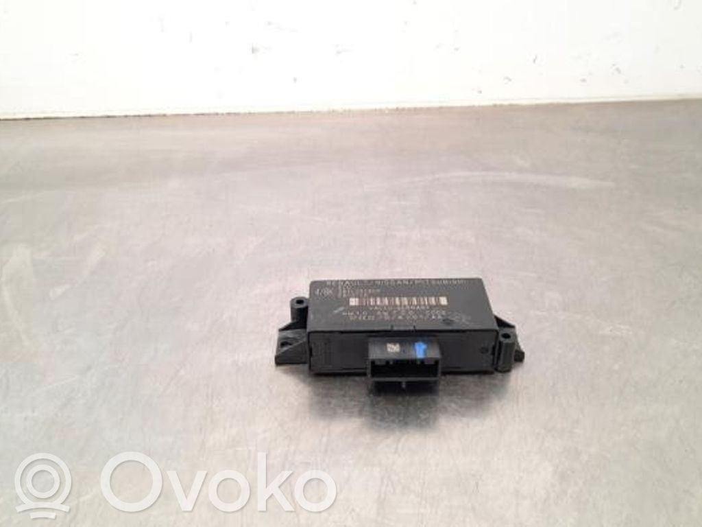 Renault Megane E-Tech Parkošanas (PDC) vadības bloks 