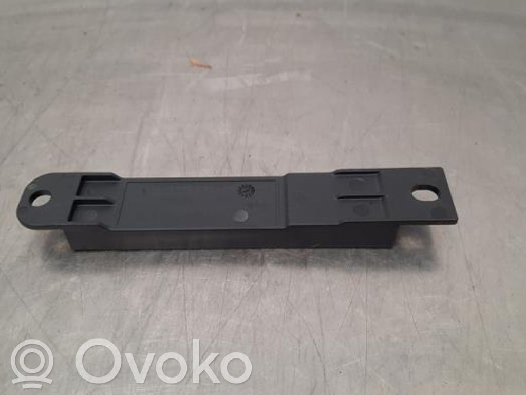 Mercedes-Benz A W177 Antenă sistem fără cheie 