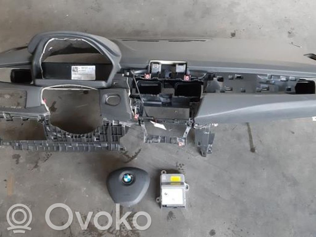 BMW 2 F45 Set airbag con pannello 