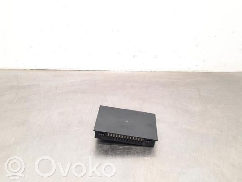 Renault Master III Wireless charging module 