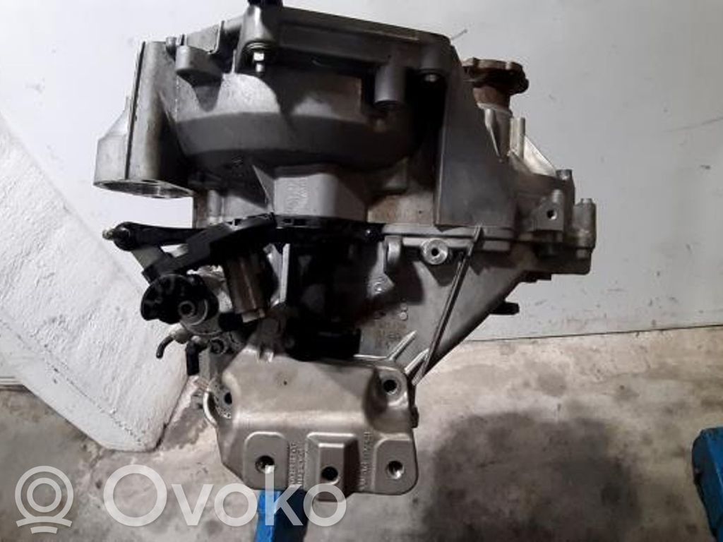 Volkswagen T-Roc Boîte de vitesses manuelle à 5 vitesses 