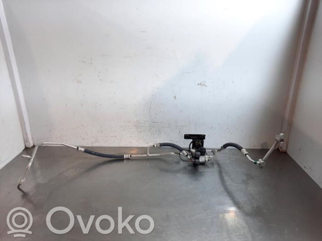 Ilmastointilaitteen putki (A/C)   10588849,10588849