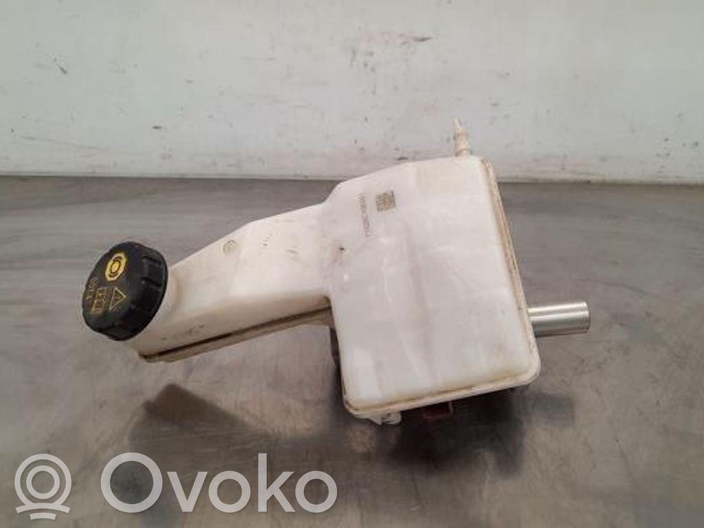 Opel Corsa F Główny cylinder hamulca 