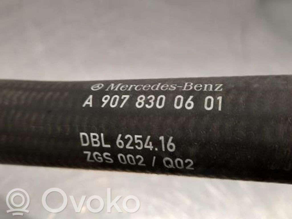 Mercedes-Benz Sprinter W907 W910 Przewód / Wąż chłodnicy 