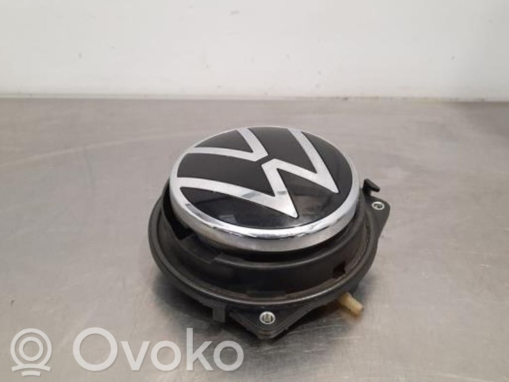 Volkswagen Golf VIII Poignée extérieure de hayon arrière