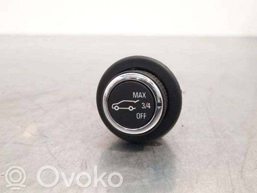 Opel Astra K Tailgate/trunk/boot open switch 