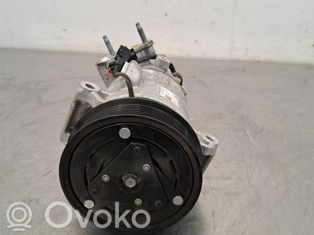 Ilmastointilaitteen kompressorin pumppu (A/C)   31497908,31497908