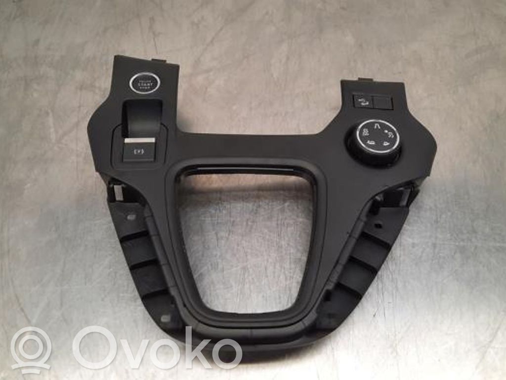 Consola central   928001500ZD,9813146377,9813146377