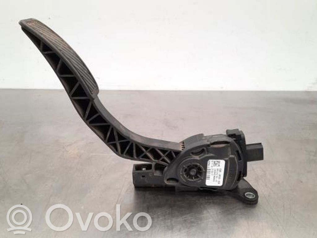Gaspedal   E3B19F836A3A,E3B19F836A3A