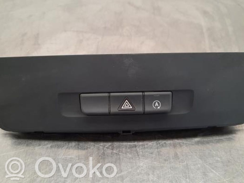 Mercedes-Benz Vito Viano W447 Przycisk świateł awaryjnych 