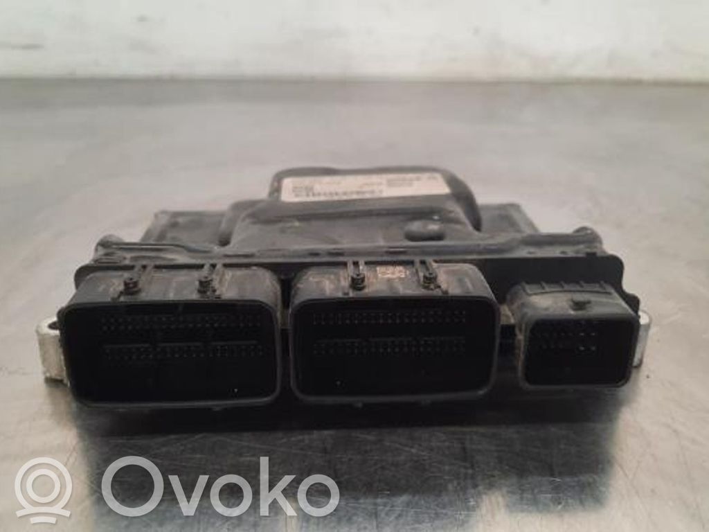 Renault Trafic III (X82) Engine control unit/module 