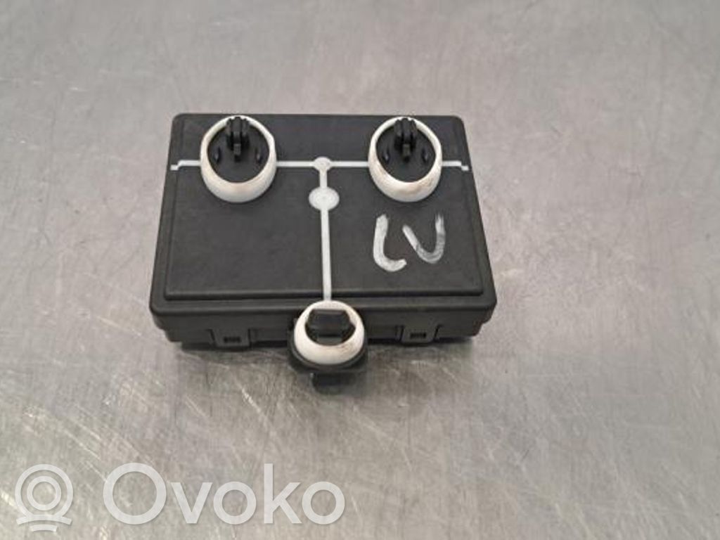 Peugeot 308 Unidad de control/módulo del bloqueo de puertas