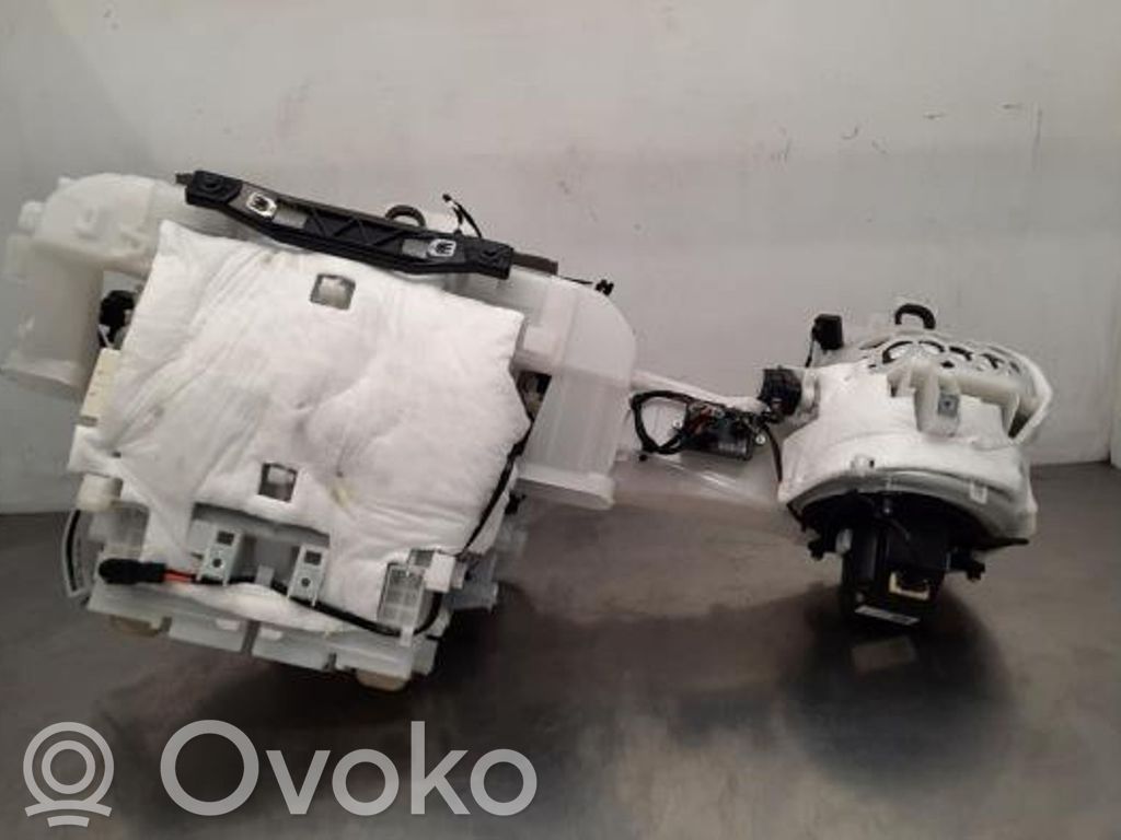 Peugeot 3008 II Scatola alloggiamento climatizzatore riscaldamento abitacolo assemblata 