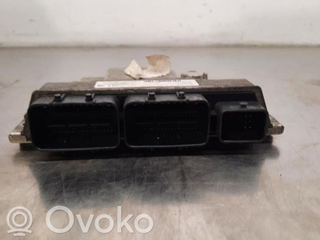Renault Master III Engine control unit/module 