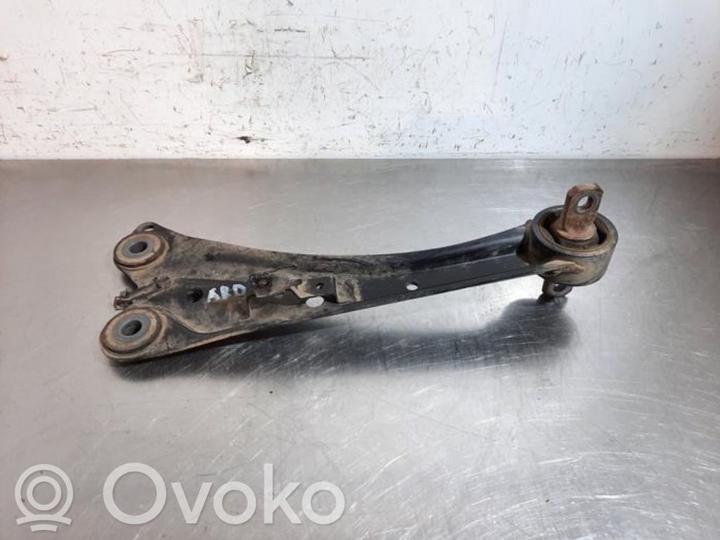 Brazo de suspensión trasero   4876012010,4876012010