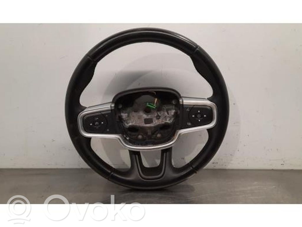 Volvo XC40 Ohjauspyörä 