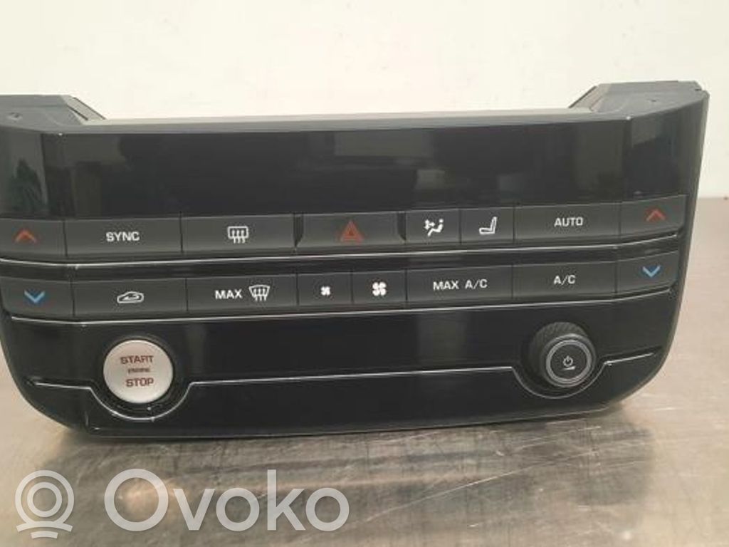 Jaguar F-Pace Climate control unit 