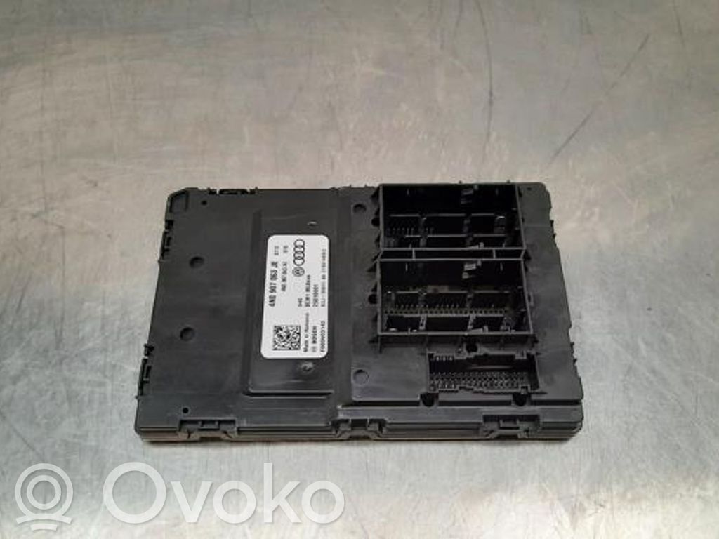 Audi RS6 C8 Module de contrôle carrosserie centrale 