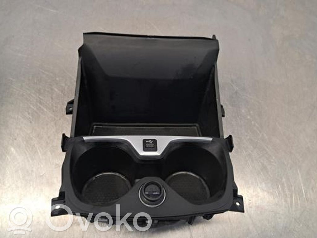 BMW 1 F40 Portavasos delantero 