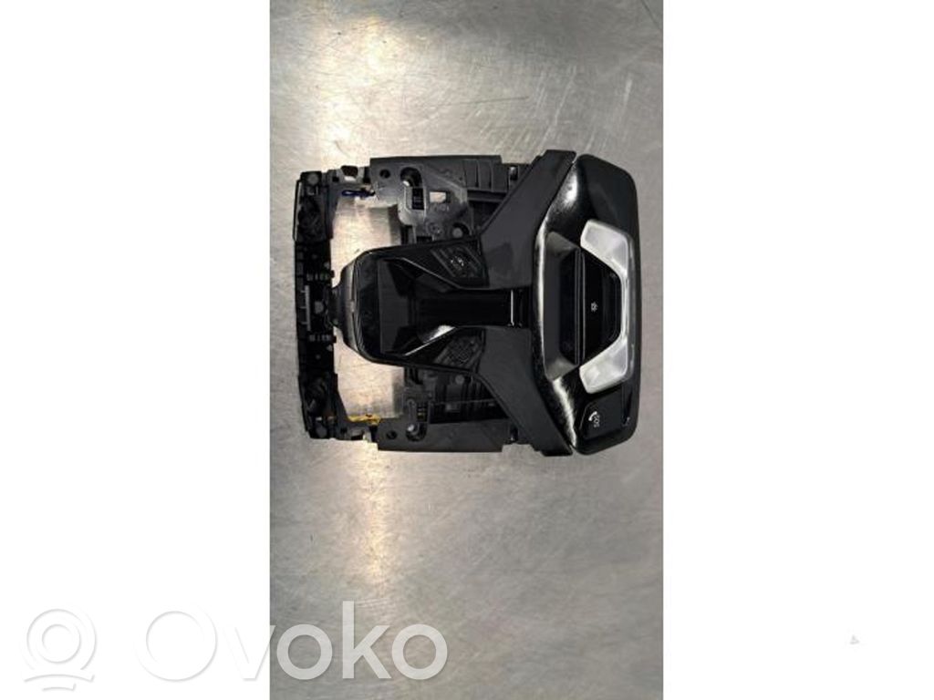 BMW 1 F40 Światło fotela przedniego 