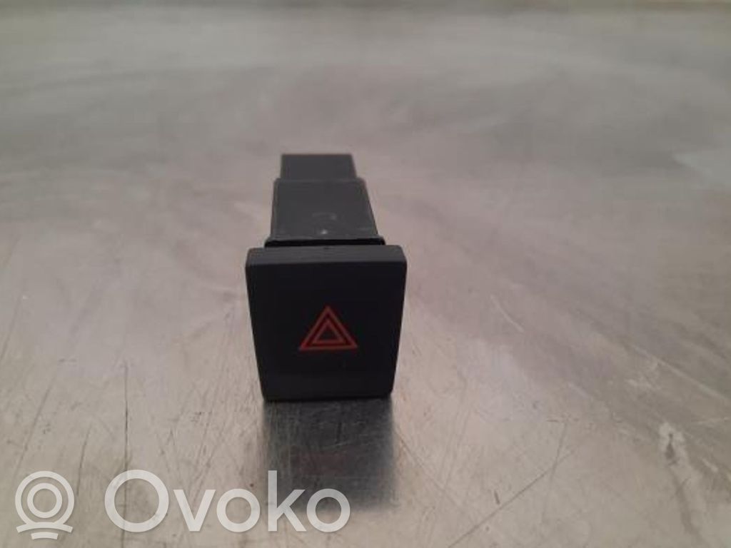 Cupra Born Botón interruptor de luz de peligro 