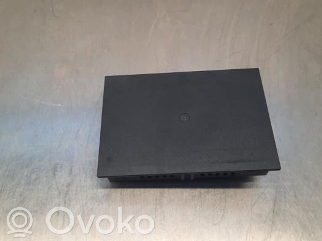 Renault Master III Wireless charging module 