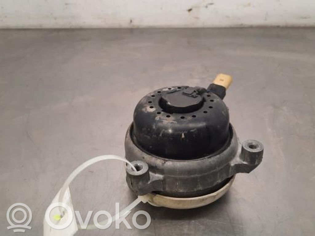 Engine mount bracket   4M0399152N,4M0399152N