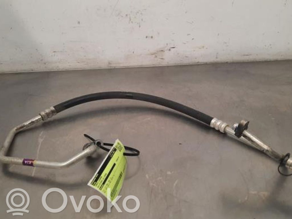 KIA Stonic Ilmastointilaitteen putki (A/C) 
