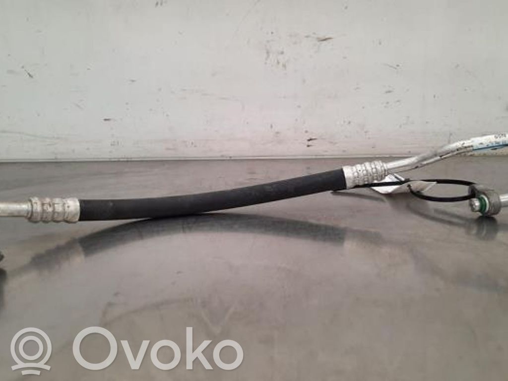 Ilmastointilaitteen putki (A/C)   97762N7000,97762N7000