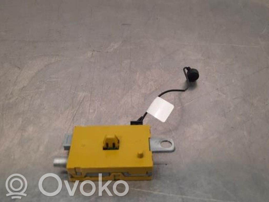 Land Rover Discovery 4 - LR4 Amplificatore antenna 