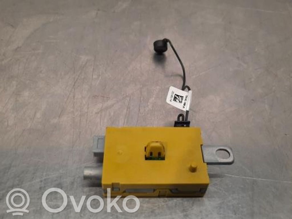 Land Rover Discovery 4 - LR4 Amplificatore antenna 